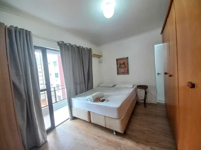 Imagem 3: Apartamento para Locação Anual com 3 dormitórios sendo 1 suíte com Vista Parcial