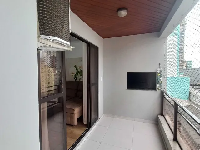 Imagem 4: Apartamento para Locação Anual com 3 dormitórios sendo 1 suíte com Vista Parcial