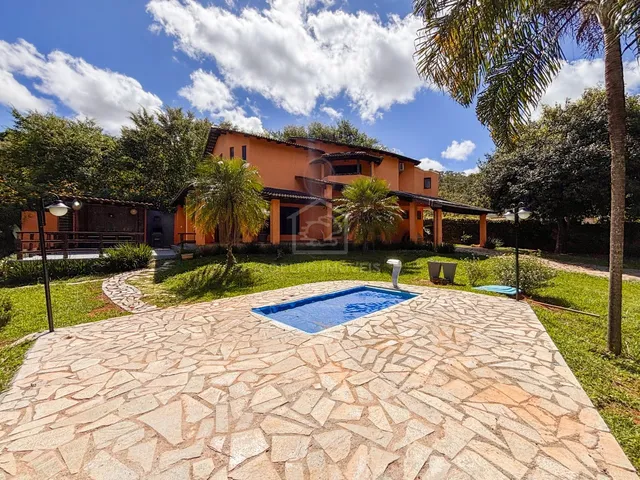 Imagem: CASA 4 SUÍTES COM ÁREA DE LAZER ARMÁRIOS
