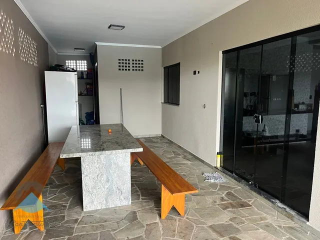 Imagem 6: Imperdível Casa à Venda em Guaratuba-PR, Bairro Nereidas: 3 Quartos, 2 Banheiros, 5