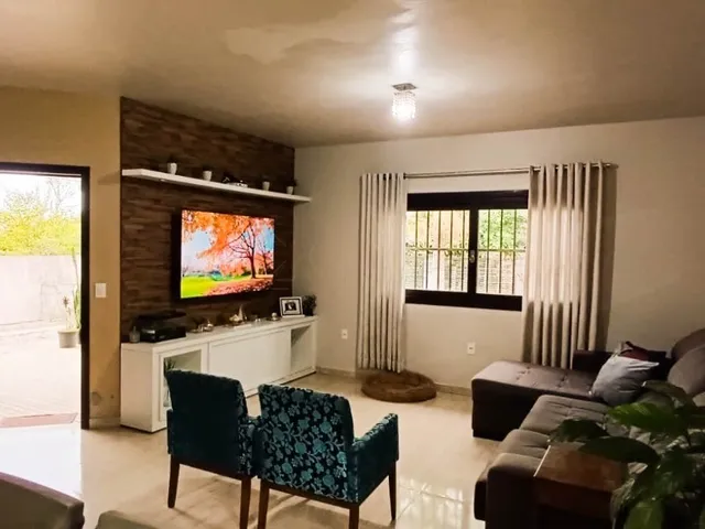 Imagem 14: Imóvel Residencial à Venda em Garopaba-SC - 3 Quartos, 1 Suíte, 4 Vagas de Garagem e