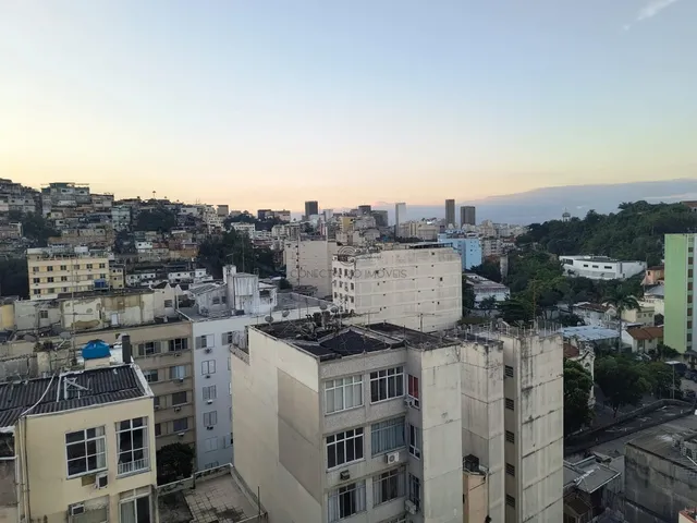 Imagem 16: Imperdível oportunidade: Apartamento à venda no Catete-RJ com 3 quartos, 2 banheiros e
