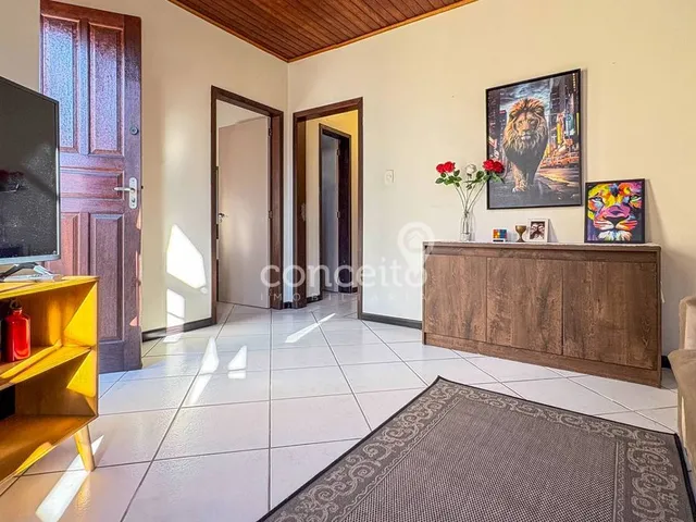 Imagem 3: Casa Semimobiliada com 5 Dormitórios sendo 1 Suíte na Itoupava Norte!