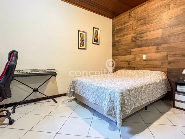 Imagem 16: Casa Semimobiliada com 5 Dormitórios sendo 1 Suíte na Itoupava Norte!