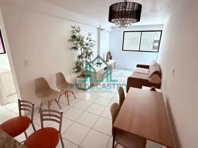 Imagem: O apartamento possui 1 Dormitório, 1 Banheiro, 1 Vaga na