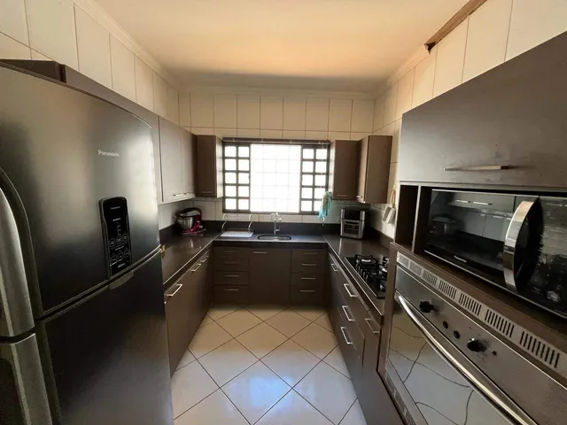 Imagem 8: Casa ampla e muito bem localizada no Vilas Boas