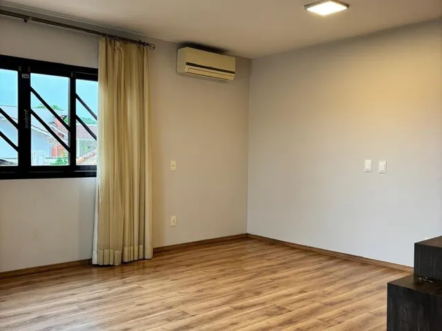 Imagem 3: Casa Sobrado a Venda em Joinville Sc