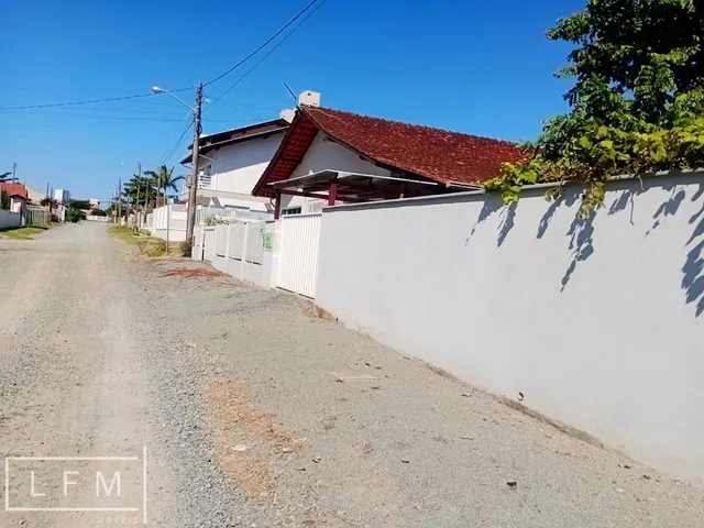 Imagem 12: Casa a venda no centro de Balneario Picarras Sc