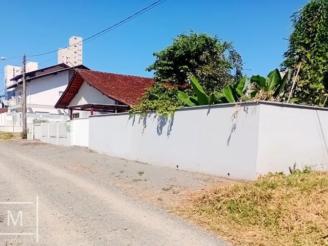 Imagem 16: Casa a venda no centro de Balneario Picarras Sc