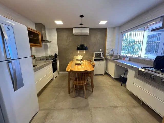 Imagem 4: LINDO APARTAMENTO DE 02 QUARTOS, SENDO 01 SUÍTE, TODO REFORMADO, EXCELENTE
