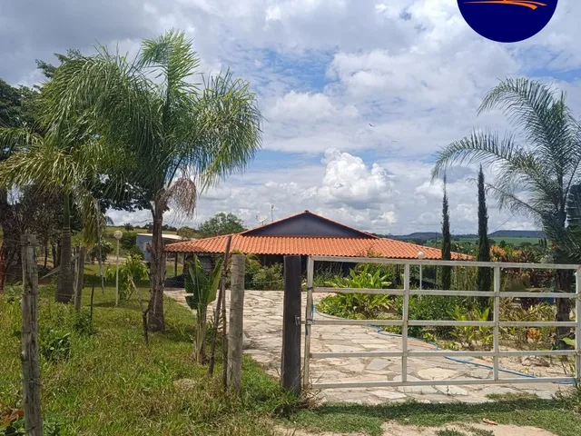 Imagem 12: Chácara Alexânia 8.27h, tem cachoeira, córrego, represa, árvore frutíferas, pasto