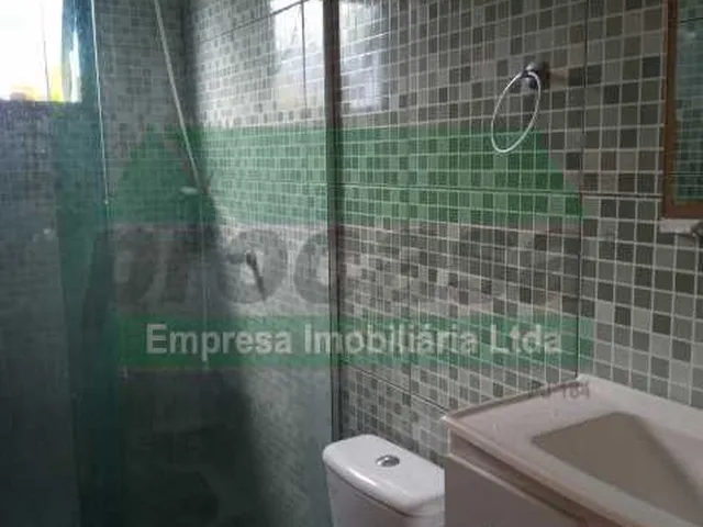 Imagem 11: VENDE-SE CASA DE FUNDO EM FLORES