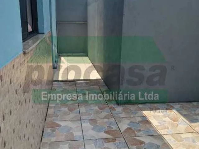 Imagem 3: VENDE-SE CASA DE FUNDO EM FLORES