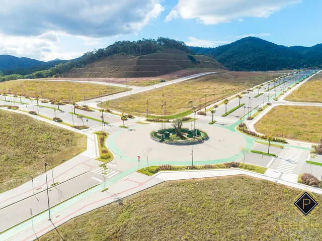 Imagem 2: Terreno em Condomínio Colinas, Camboriú/SC