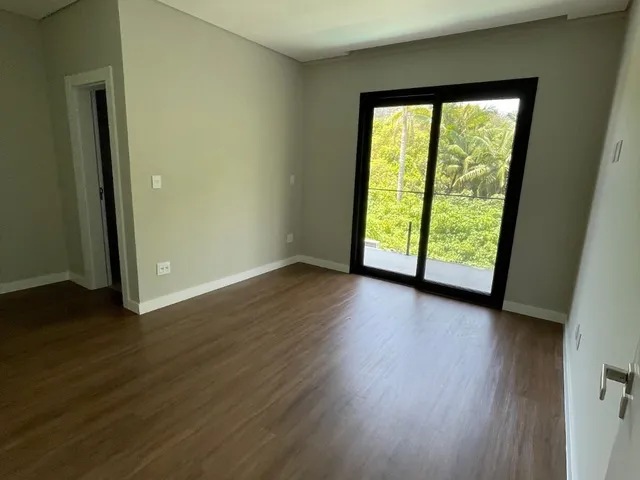 Imagem 2: Casa Alto Padrão em Praia do Estaleiro, Balneário Camboriú/SC