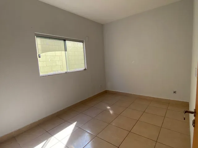 Imagem 5: Casa com quintal e 2 quartos para alugar em Senador Canedo
