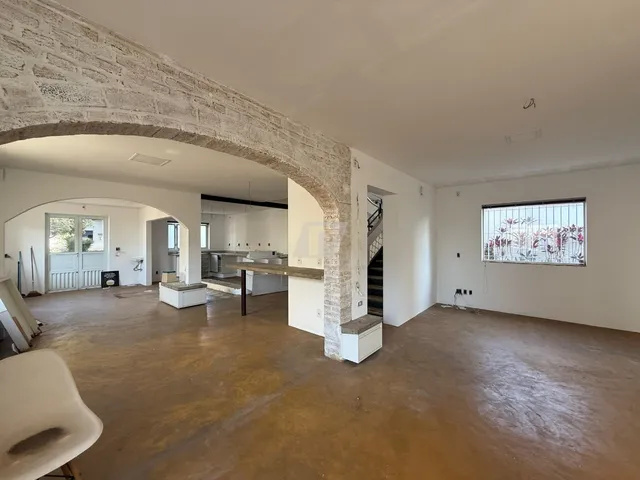Imagem 8: Casa Comercial para Locação no Centro de Piracicaba-Sp: 4 Salas, 3 Banheiros, 24 Vagas - 323,04M² de Área!