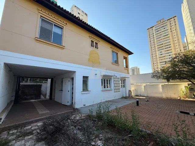 Imagem 10: Casa Comercial para Locação no Centro de Piracicaba-Sp: 4 Salas, 3 Banheiros, 24 Vagas - 323,04M² de Área!