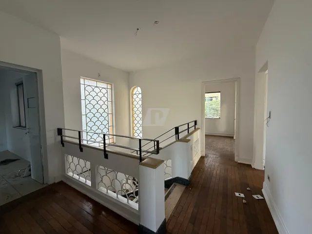Imagem 11: Casa Comercial para Locação no Centro de Piracicaba-Sp: 4 Salas, 3 Banheiros, 24 Vagas - 323,04M² de Área!