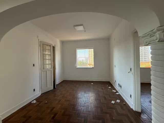 Imagem 5: Casa Comercial para Locação no Centro de Piracicaba-Sp: 4 Salas, 3 Banheiros, 24 Vagas - 323,04M² de Área!