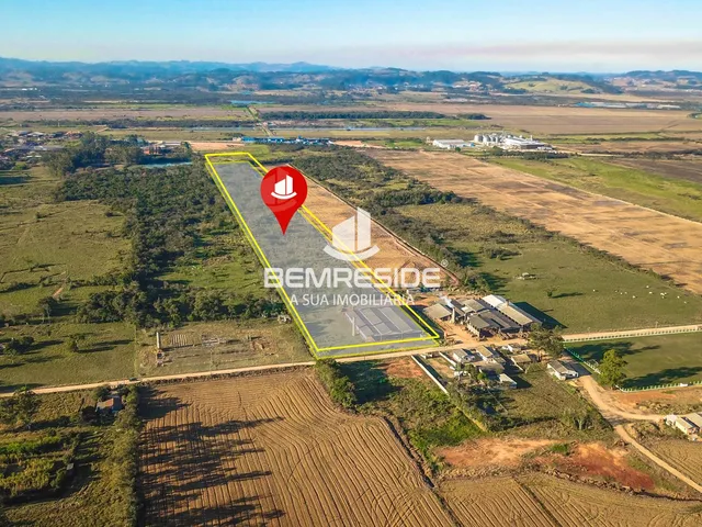Imagem 4: Terreno com mais de 7 hectares e amplo galpão em Içara