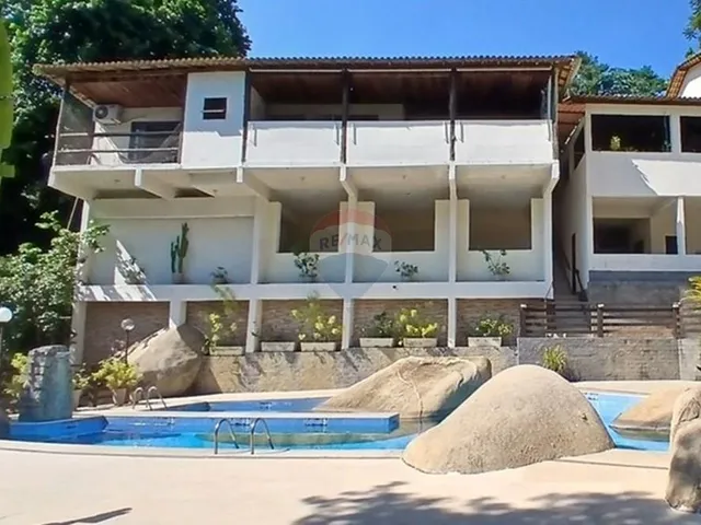Imagem: Casa com 5 quartos para venda em Condomínio