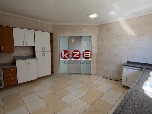 Imagem 12: Casa térrea em Condomínio Residencial Maria Regina, Valinhos-SP: 3 quartos, 1 suite, 2