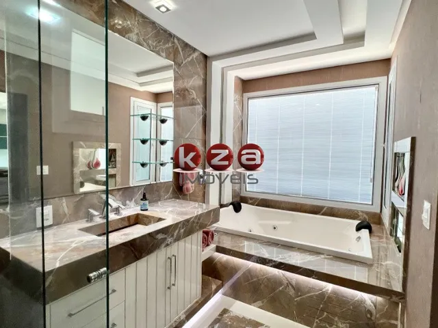 Imagem 2: Luxuosa mansão à venda em Jurerê Internacional, Florianópolis-SC: 7 quartos, 6