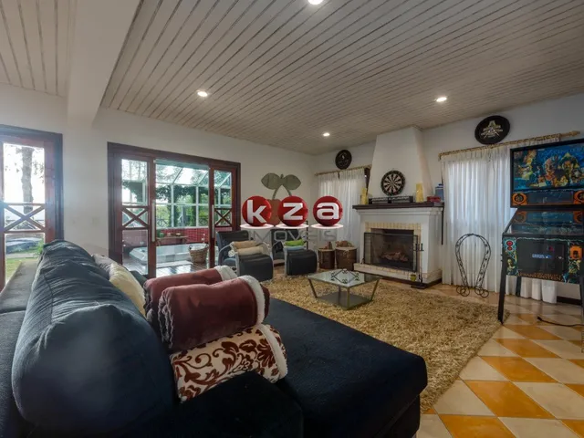 Imagem 8: Imperdível: Casa de luxo à venda em Campos do Jordão-SP, bairro Manancial, 5 quartos