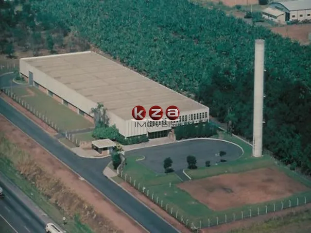 Imagem: Galpão Industrial de 4.771 m² para Venda