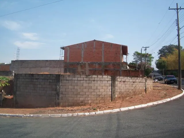 Imagem: Terreno à venda em Valinhos-SP, no Jardim