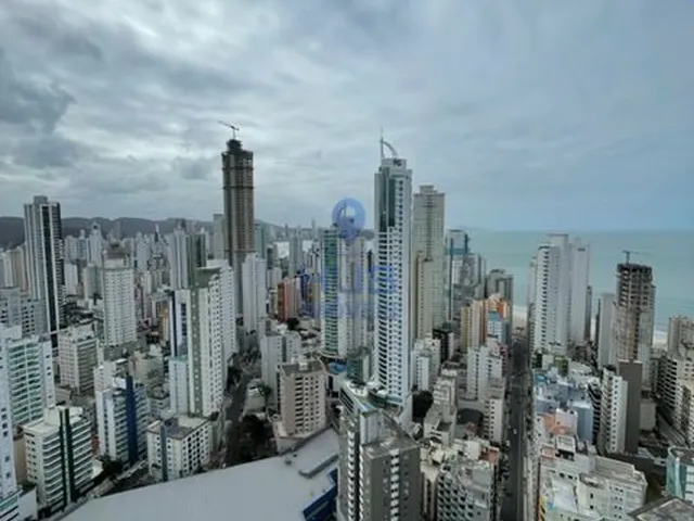 Imagem 7: Cobertura com 3 dormitórios à venda sendo 3 suítes, 240.0 m² por - R$ 7.900.000,00