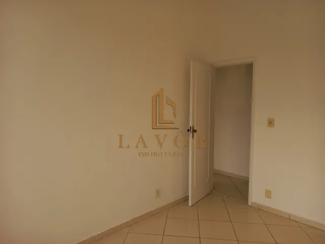 Imagem 9: Apartamento, 2 quartos, dependência, garagem, silencioso, comercio e condução