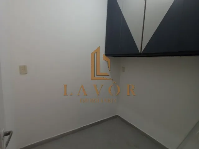 Imagem 4: Apartamento, 2 quartos, dependência, garagem, silencioso, comercio e condução