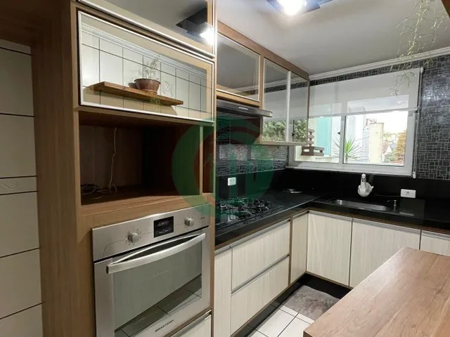 Imagem: O apartamento possui 2 Dormitórios, 1 Suíte, 1 Banheiro, 1