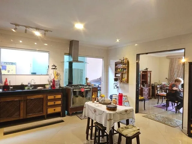 Imagem 6: Casa em Condomínio Fechado no Cypress Garden – Aceita Financiamento