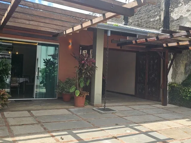 Imagem 2: Casa em Condomínio Fechado no Cypress Garden – Aceita Financiamento