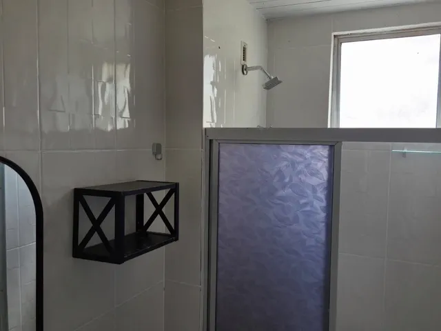 Imagem 6: More com Conforto e Segurança: 2 Quartos, Quintal e Condomínio Incluso