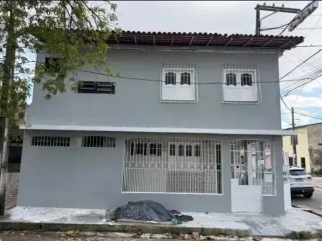 Imagem 11: Casa Grande à Venda no Conjunto P.A. Cabral – 2 Pavimentos Independentes e Excelente