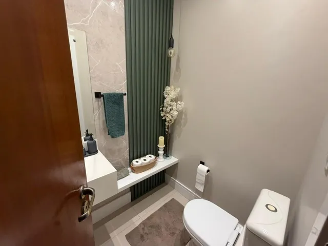 Imagem 16: Casa à Venda em Joinville-SC, Bairro Bom Retiro: 3 Quartos, 1 Suíte, 2 Salas, 3