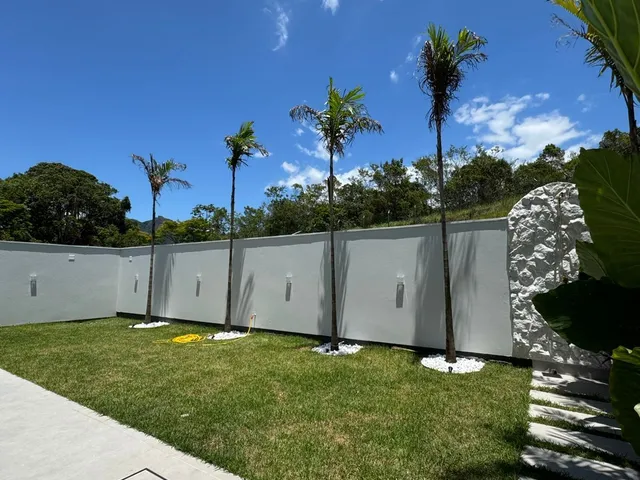 Imagem 10: Residência de Alto Padrão com Automação Completa, Energia Solar e Piscina Aquecida em