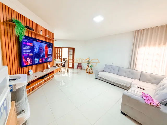 Imagem: Casa À Venda no Bairro Jardim Interlagos