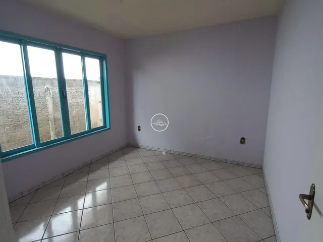 Imagem 4: CASA COM EDICULA