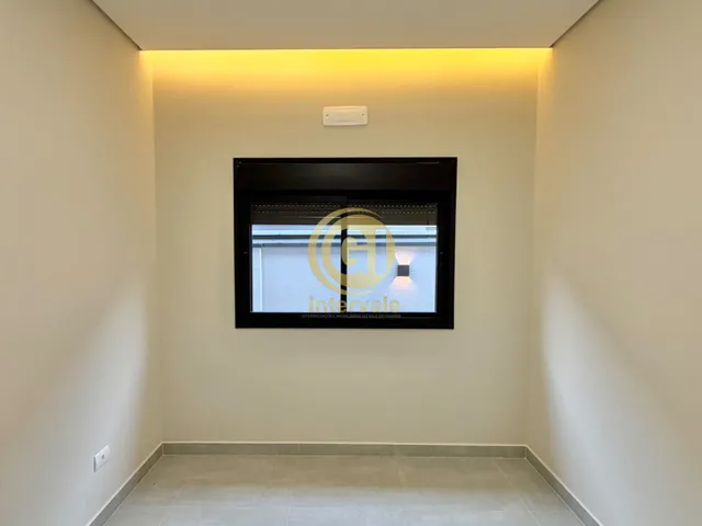 Imagem 7: Casa de Luxo em Condomínio: 3 Quartos, 1 Suíte, Área Gourmet e muito mais em Jardim