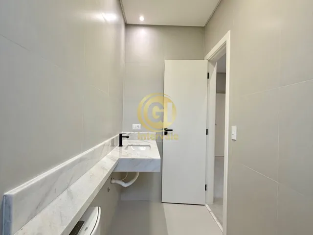 Imagem 11: Casa de Luxo em Condomínio: 3 Quartos, 1 Suíte, Área Gourmet e muito mais em Jardim