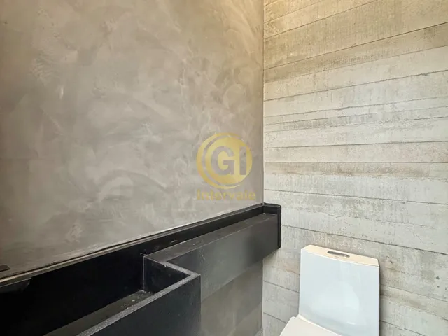 Imagem 3: Casa de Luxo em Condomínio: 3 Quartos, 1 Suíte, Área Gourmet e muito mais em Jardim