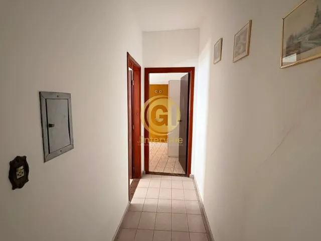 Imagem 7: Excelente Oportunidade no Centro de Jacareí: 2 Casas no Mesmo Terreno!