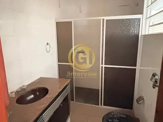 Imagem 13: Excelente Oportunidade no Centro de Jacareí: 2 Casas no Mesmo Terreno!