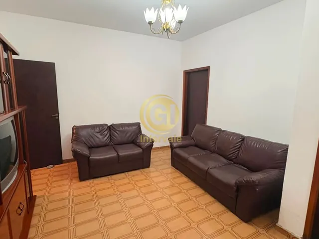 Imagem 5: Excelente Oportunidade no Centro de Jacareí: 2 Casas no Mesmo Terreno!
