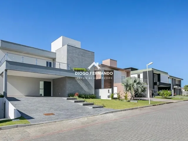 Imagem: Casa de Alto Padrão em Condomínio nos